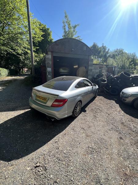 M J Ufton Motor Engineers