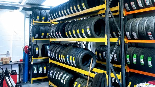 JCS Tyres