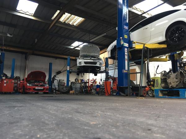 Halifax Gearbox N Clutch Center