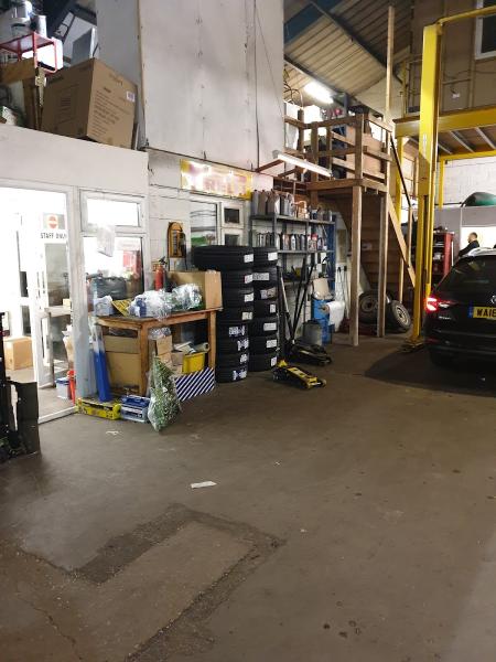 Ebblake Tyres Autocentres