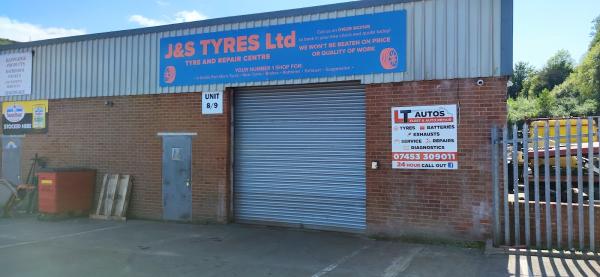 J&S Tyres