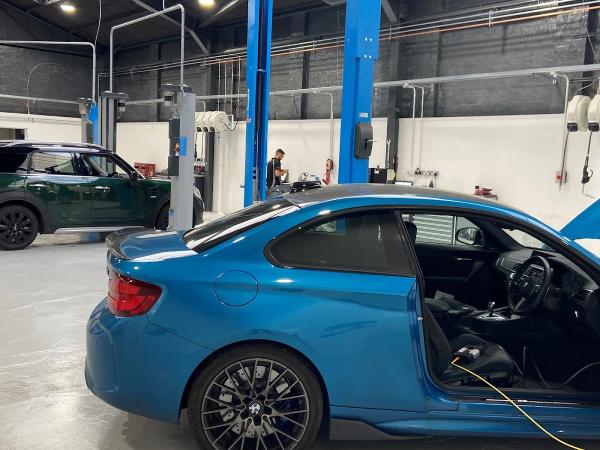 Sycamore Stamford Fast Lane Service Centre