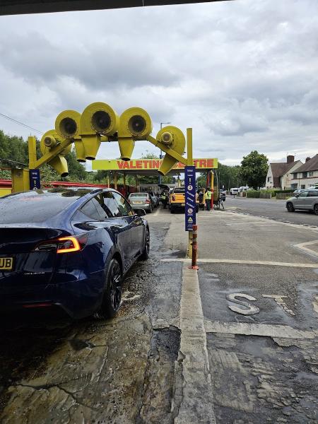 Swinger Hand Car Wash. ( We Accept Any Card Payment )