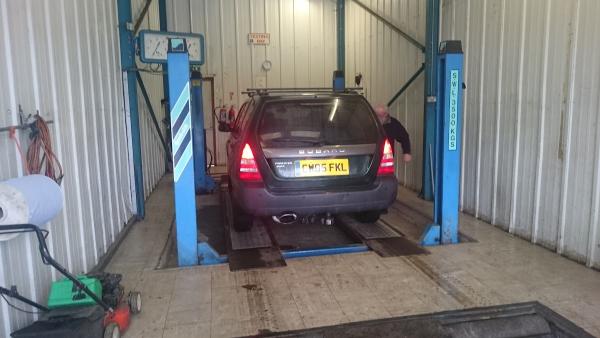 Lighthorne Garage