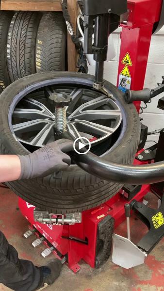 Quick Tyres Kirkby Liverpool & 24/7 Mobile Tyre Fitting Service