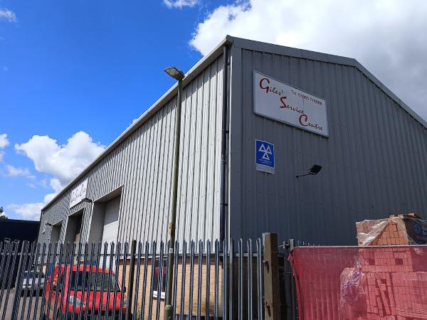 Giles Service Centre Ltd