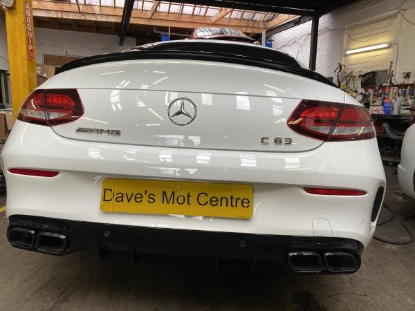 Daves Mot Centre