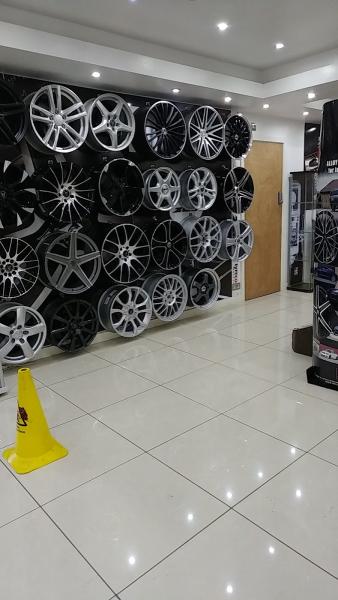 Tyrecom Autos