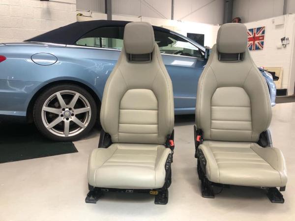 The Leather Colour Doctor