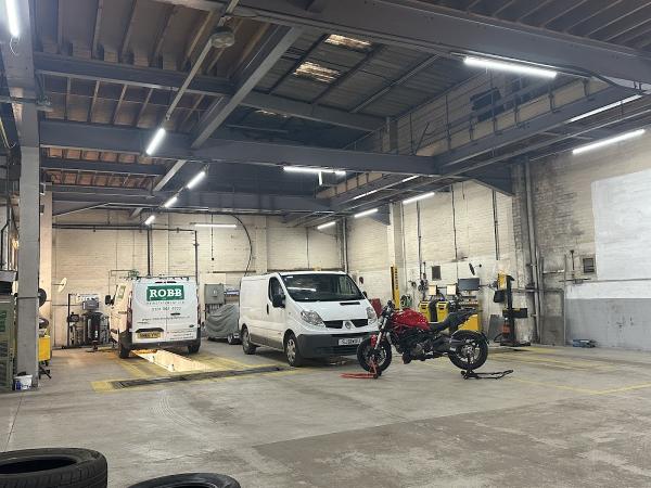 Dalziel's MOT & Servicing Centre