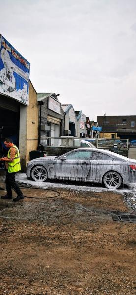 Hand Car Wash & Valenting