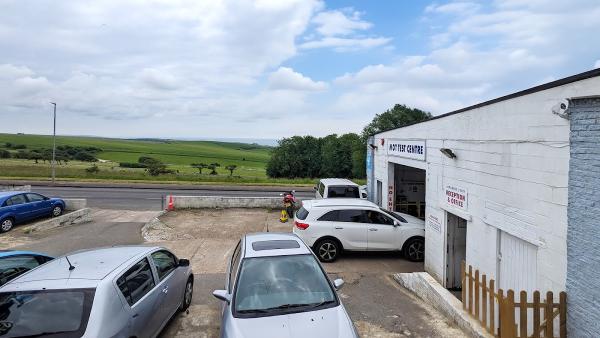 A Harris & Son Motor Engineers