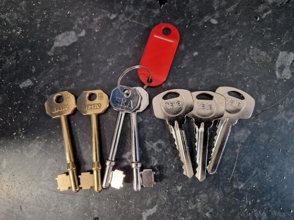 Auto Locksmith & Key Cutting Car Locksmith Bradford