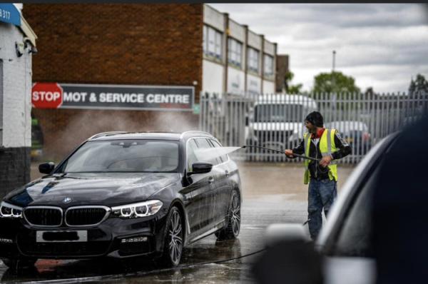 Clean Getaway Hand Carwash