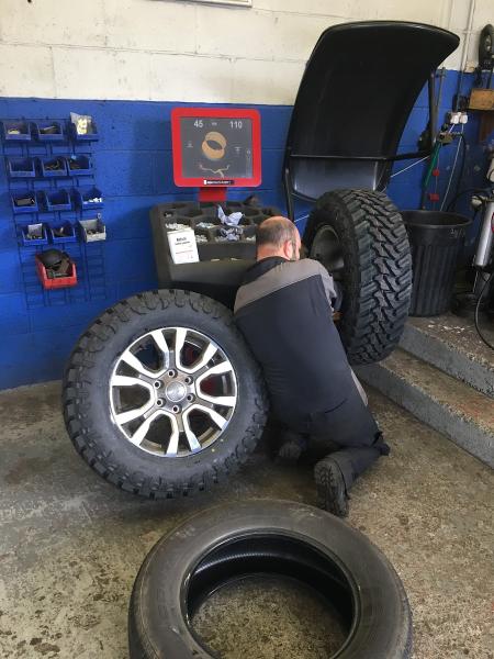 Cowley Road Tyres & Exhausts