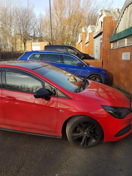 P & M Auto Refinishers