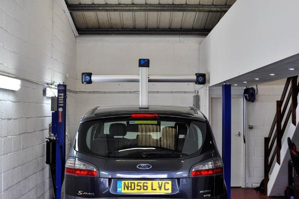 Wheel Alignment Specialist