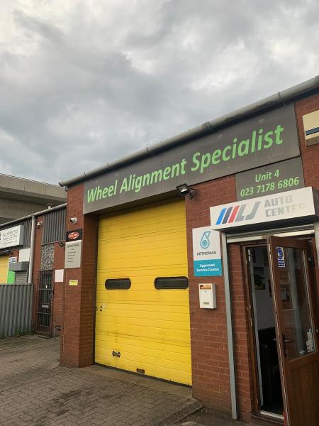 Wheel Alignment Specialist