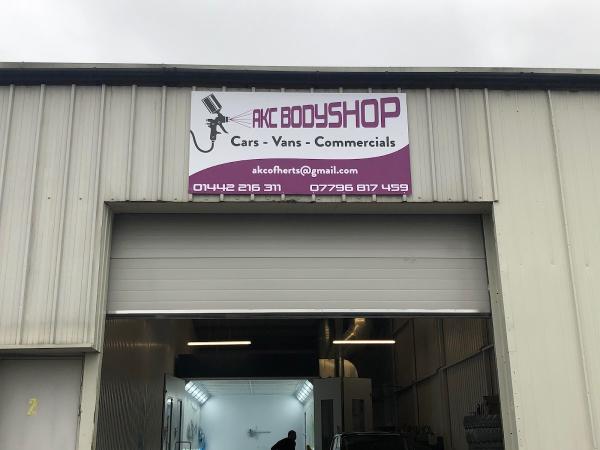 AKC Vehicle Paint Shop Body Work Specialist