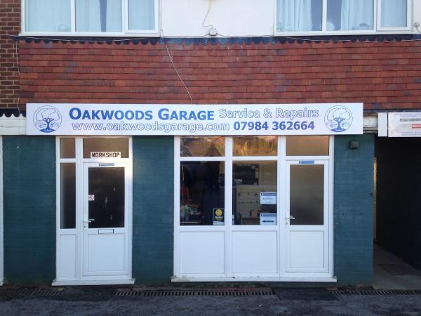 Oakwoods Garage
