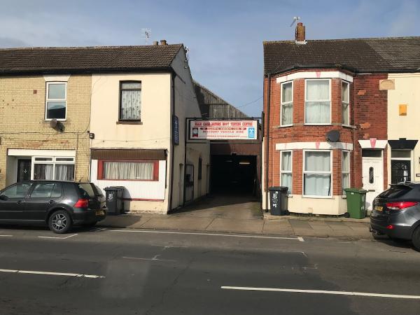 Main Cross Motors MOT Testing Centre