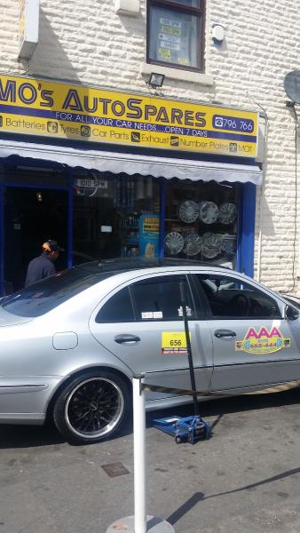 Mo's Auto Spares