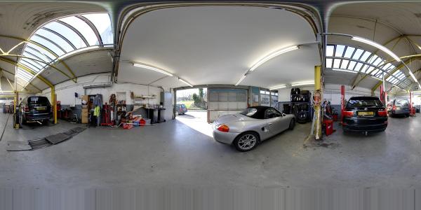 Glovers Autocare Garage Ilkley