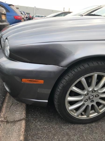 J. Abbott's Motorbody Shop