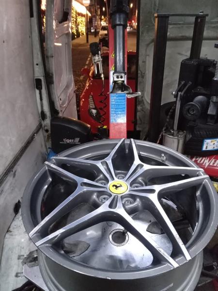 24hour Safeway Mobile Tyre Fitting