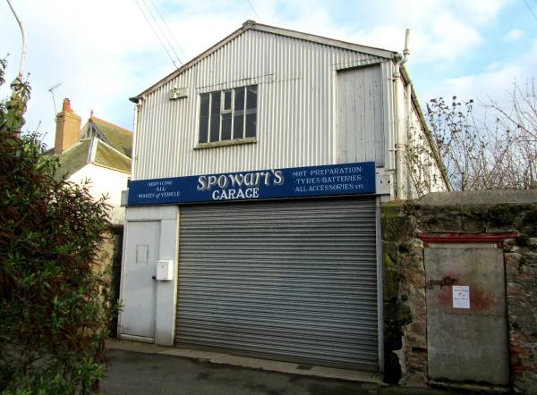 Spowarts Garage (Crail)