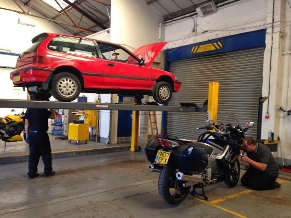 Darlington Mot Centre