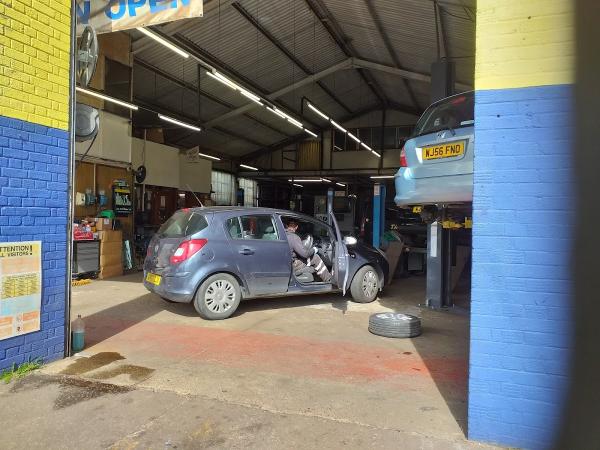 Kesgrave Tyre and Exhaust Centre Ipswich