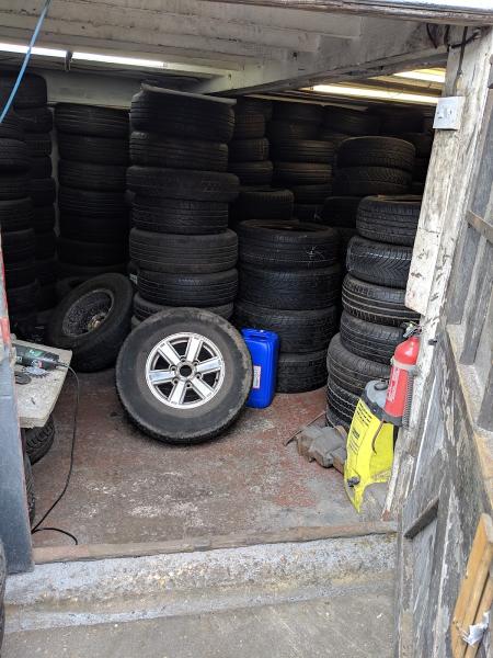 Abduls Tyres