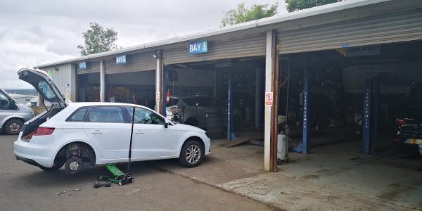 Lanark Tyre & Exhaust Centre