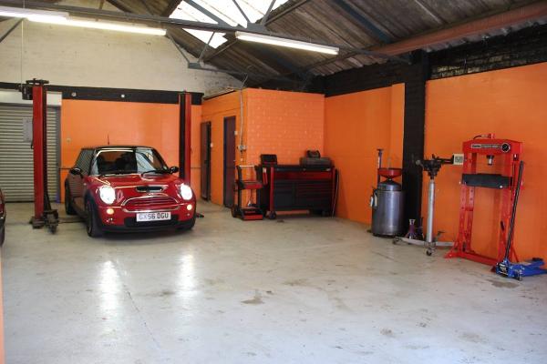 Mini Works Garage