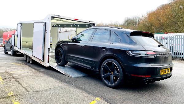 Enclosed Luxury Car Transport Manchester