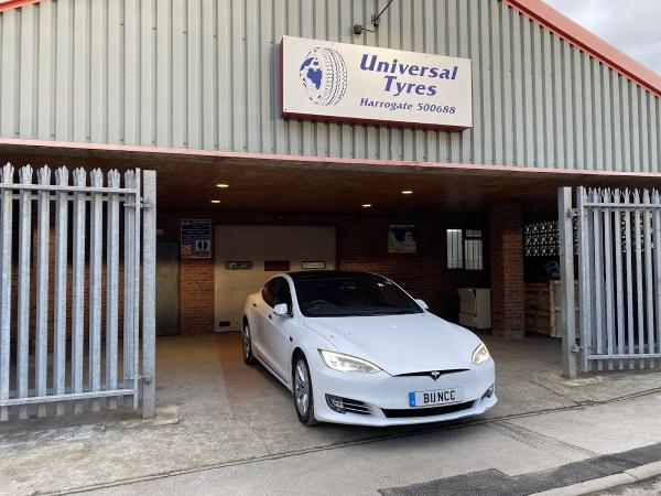 Universal Tyres Harrogate