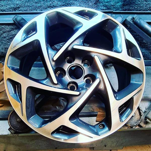 Concept Diamond Cut Alloy Wheels