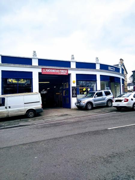 Llandrindod Tyres & Service Centre