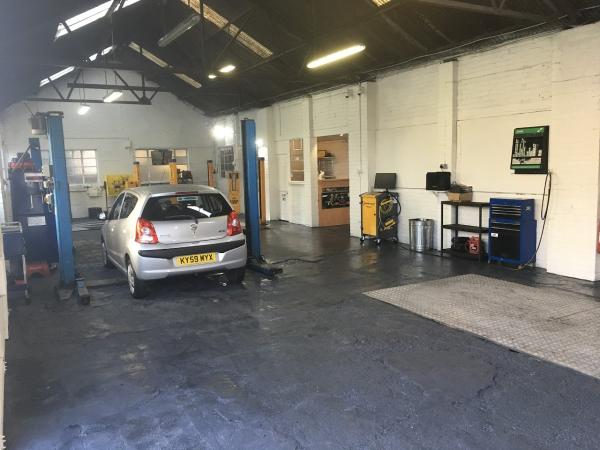 Lloyds Garage Repairs