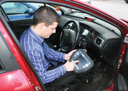 Bristol Mobile Car and van Key Cutting & Programing Services