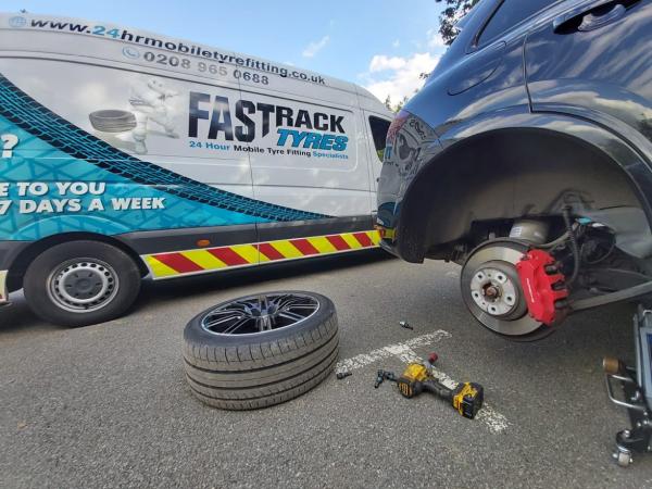 Fastrack 24 Hour Mobile Tyre Fitting