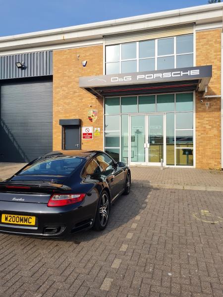 D&G Porsche Specialists