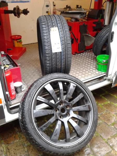 Supreme Tyres South