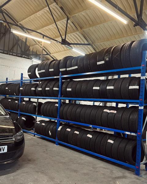SS Salford Tyres