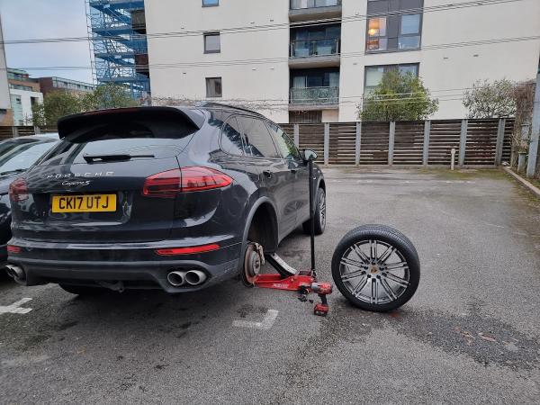 1st Response Tyres Mobile Fitting and Repair Cardiff