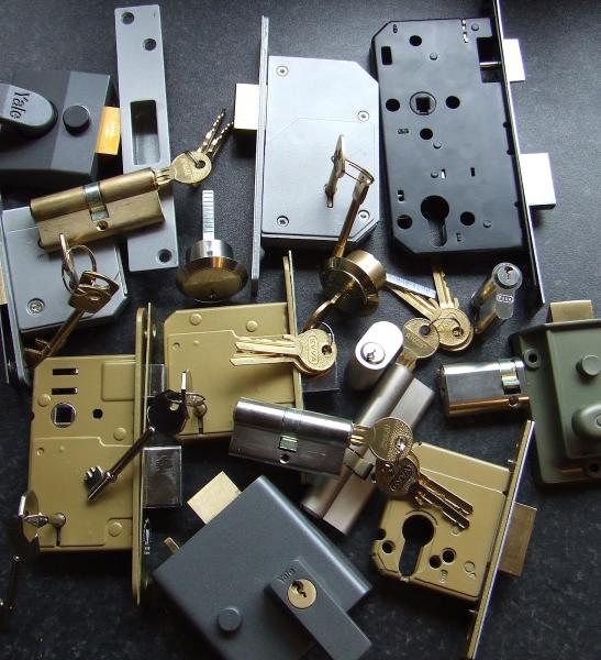 Locks2u Locksmiths