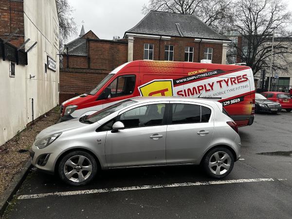 Simply Tyres Mobile Tyre Fitting