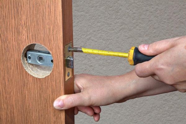 RB Locksmith Services