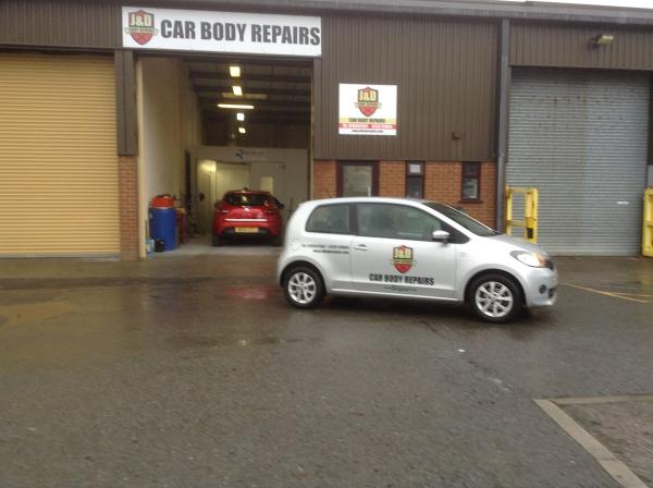 J & D Car Body Repairs